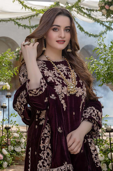 Naayas Luxury Pret Embroidered Velvet 2 Piece Suit Amelie