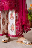 3 Piece Unstitched Heavy Embroidered Lawn Suit ( Embroidered Plain Net Dupatta )